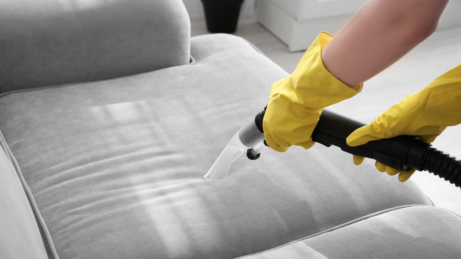 What Makes White Glove Different From Other Cleaning Services?